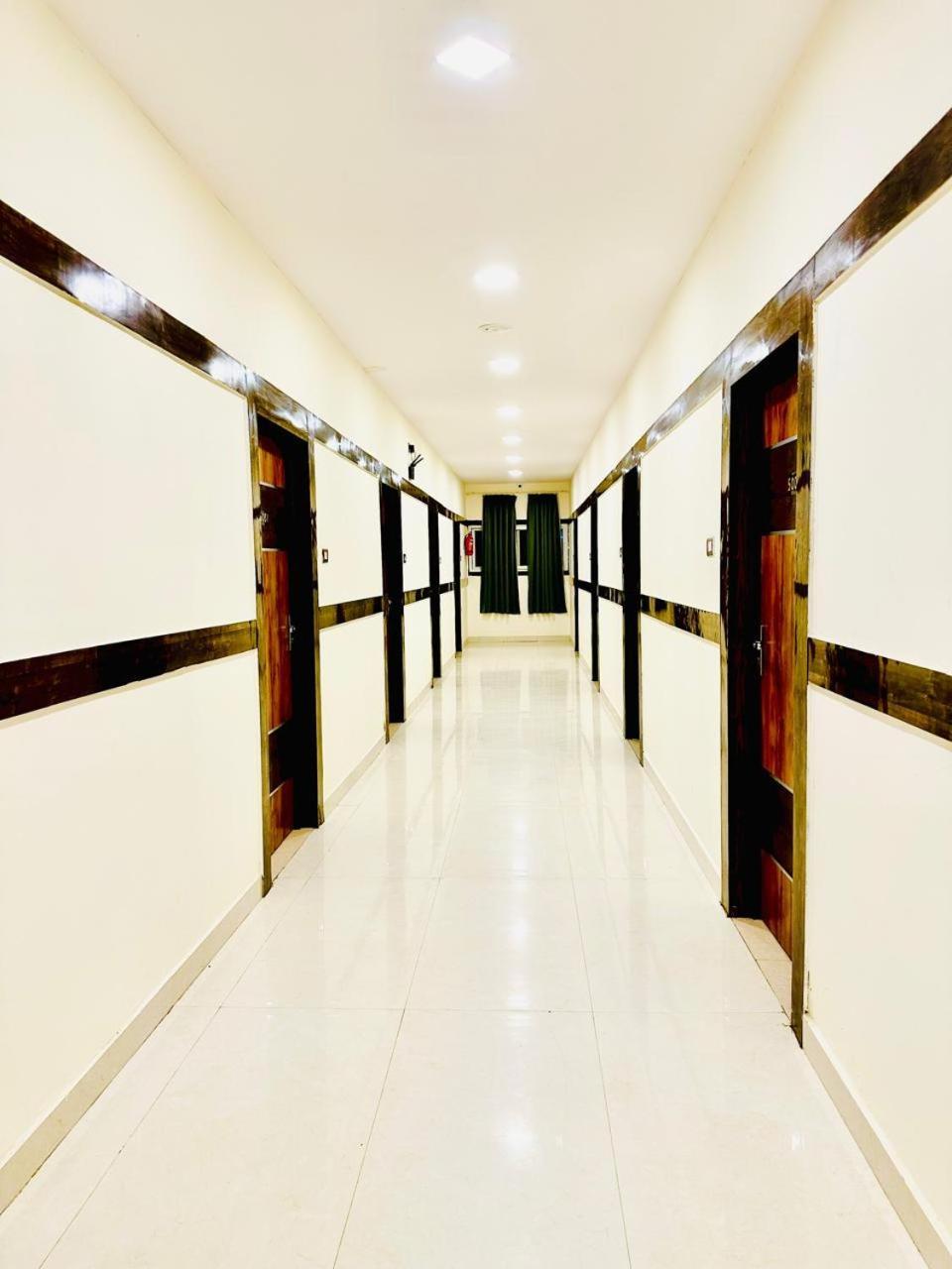 Hotel Sky International- Airport Zone Hyderabad Shamshabad Exterior photo